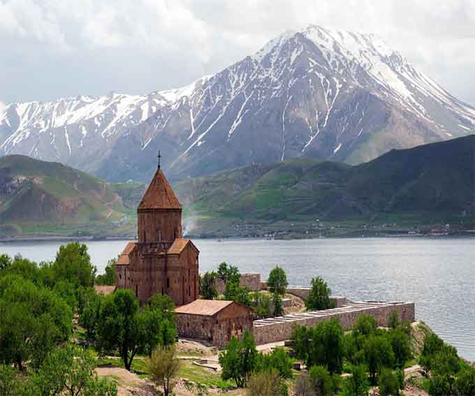 تور زمینی وان